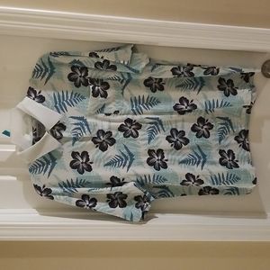 Men's xl polo style shirt